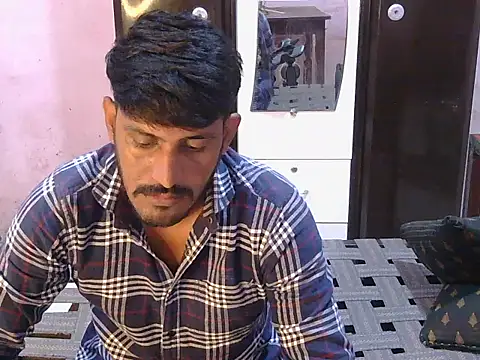 Snapshot of krishjaat43 chatting on July 8, 3:33 am krishjaat43 online show from July 8, 3:33 am