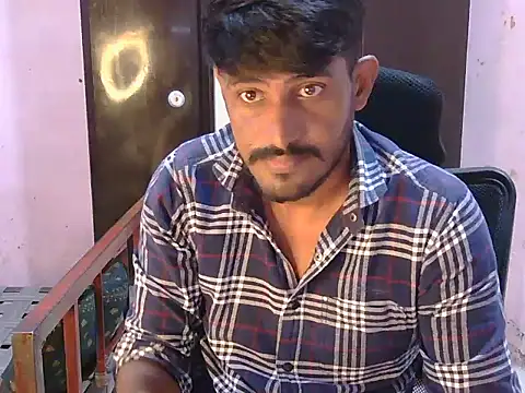 Snapshot of krishjaat43 chatting on July 8, 3:38 pm krishjaat43 online show from July 8, 3:38 pm