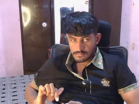 Snapshot of krishjaat43 chatting on July 9, 3:49 pm krishjaat43 online show from July 9, 3:49 pm