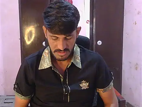 Snapshot of krishjaat43 chatting on July 11, 7:00 am krishjaat43 online show from July 11, 7:00 am