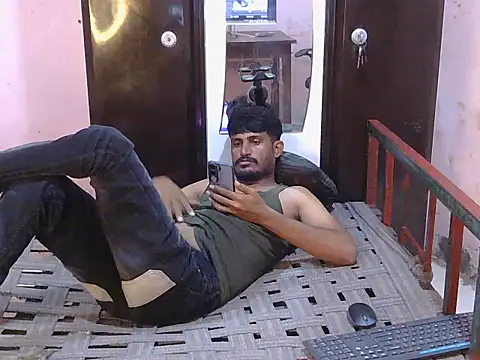 Snapshot of krishjaat43 chatting on July 13, 7:49 pm krishjaat43 online show from July 13, 7:49 pm