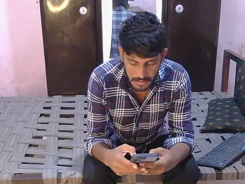 Snapshot of krishjaat43 chatting on July 18, 5:44 am krishjaat43 online show from July 18, 5:44 am
