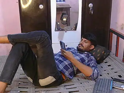 Snapshot of krishjaat43 chatting on July 24, 2:26 pm krishjaat43 online show from July 24, 2:26 pm