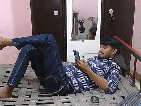 Snapshot of krishjaat43 chatting on July 28, 4:39 pm krishjaat43 online show from July 28, 4:39 pm