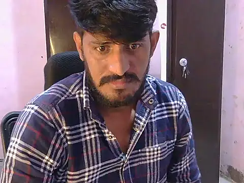 Snapshot of krishjaat43 chatting on July 28, 8:01 pm krishjaat43 online show from July 28, 8:01 pm