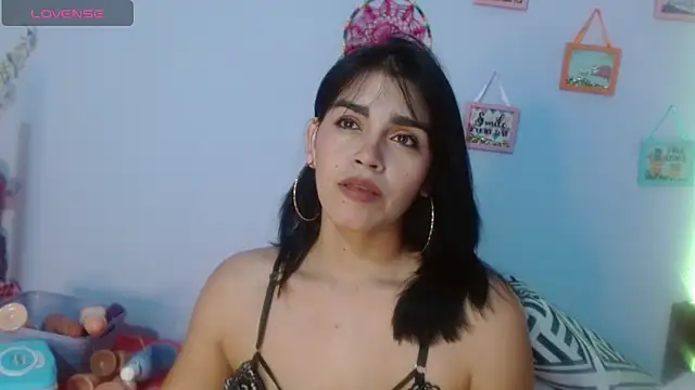 Snapshot of angelly__kate chatting on June 17, 2:14 am angelly kate online show from June 17, 2:14 am
