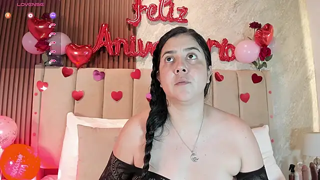 Snapshot of _Cris_Spicy_ chatting on July 1, 7:13 pm Cris Spicy online show from July 1, 7:13 pm