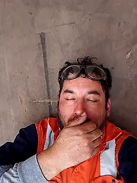 Lujor online show from January 6, 6:00 pm