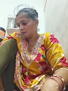 Snapshot of Chhaya_hot chatting on June 13, 12:19 am Chhaya hot online show from June 13, 12:19 am