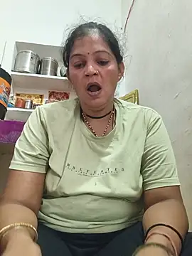 Snapshot of Chhaya_hot chatting on June 24, 1:26 am Chhaya hot online show from June 24, 1:26 am