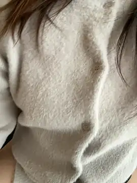 mayu06000 online show from March 13, 5:25 am