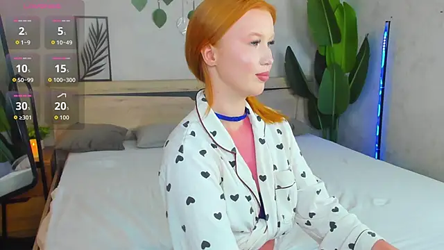 Snapshot of Anna_Patterson chatting on June 10, 5:45 pm Anna Patterson online show from June 10, 5:45 pm