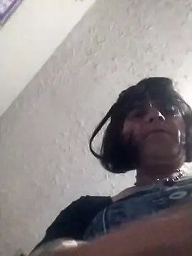 kaylikinky online show from December 3, 10:30 pm