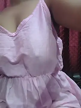 Snapshot of sexykrisha chatting on May 13, 2:42 am sexykrisha online show from May 13, 2:42 am