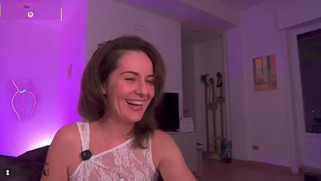 Snapshot of Witch_in_Silk chatting on November 13, 9:47 pm Witch in Silk online show from November 13, 9:47 pm