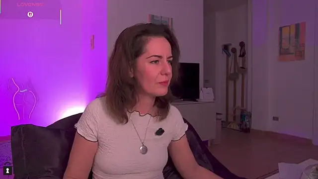 Snapshot of Witch_in_Silk chatting on November 14, 9:46 pm Witch in Silk online show from November 14, 9:46 pm