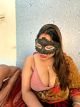 Snapshot of Horny_Kavita chatting on November 14, 6:34 am Horny Kavita online show from November 14, 6:34 am