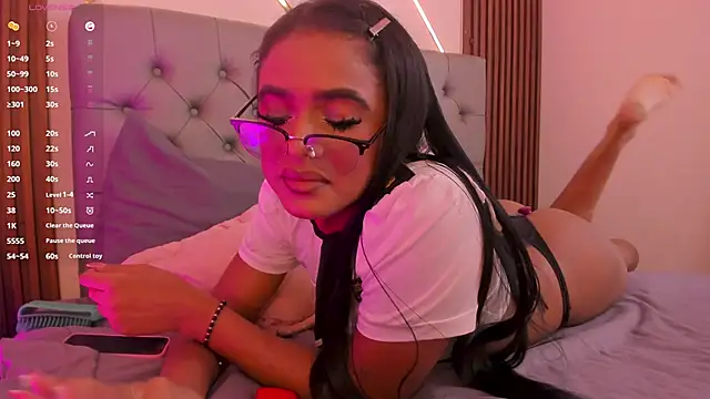 Anyeliin miller online show from March 11, 1:39 pm