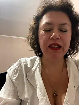 Kiravix online show from December 2, 7:20 pm