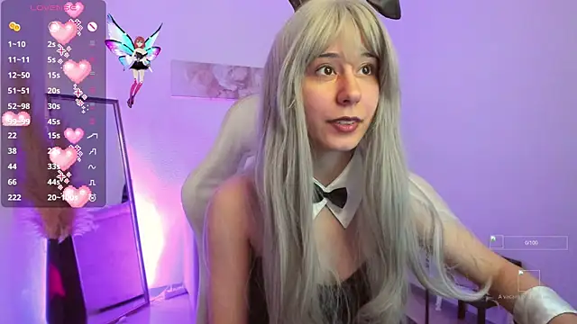 Snapshot of meomeee chatting on December 3, 11:52 am meomeee online show from December 3, 11:52 am