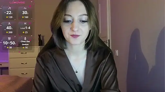 Snapshot of white_liillyy chatting on June 6, 9:52 pm white liillyy online show from June 6, 9:52 pm