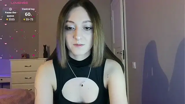 Snapshot of white_liillyy chatting on June 19, 8:56 pm white liillyy online show from June 19, 8:56 pm