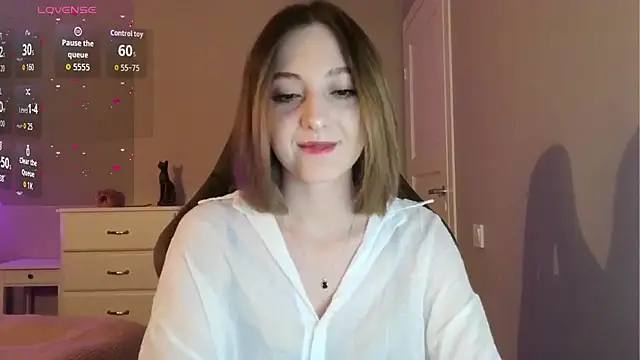 Snapshot of white_liillyy chatting on June 23, 8:40 pm white liillyy online show from June 23, 8:40 pm