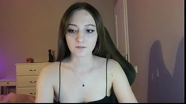 Snapshot of white_liillyy chatting on June 28, 9:21 pm white liillyy online show from June 28, 9:21 pm