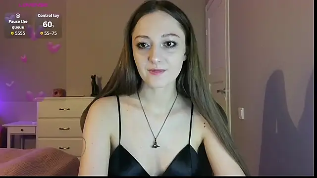 Snapshot of white_liillyy chatting on July 12, 8:33 pm white liillyy online show from July 12, 8:33 pm