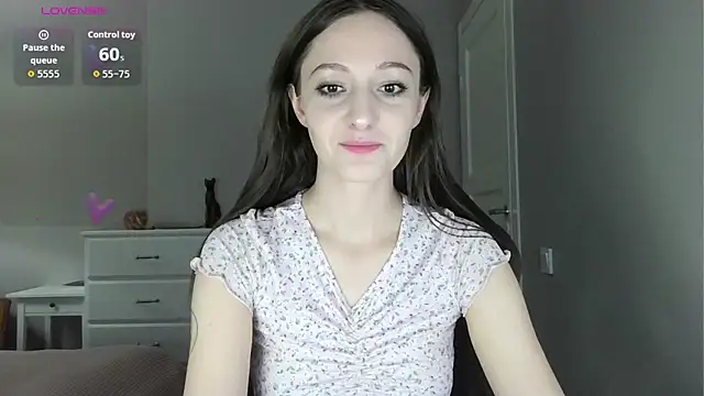 Snapshot of white_liillyy chatting on July 28, 9:58 pm white liillyy online show from July 28, 9:58 pm