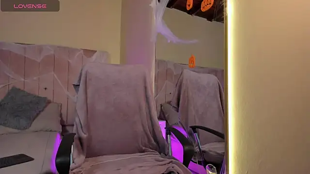 Mia mtnz02 online show from October 24, 1:03 am