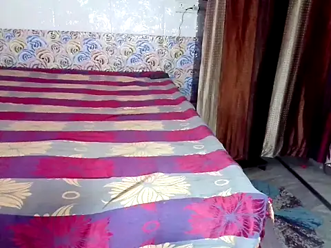 Snapshot of MEGA_JII chatting on December 1, 5:18 pm MEGA JII online show from December 1, 5:18 pm