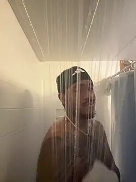 Snapshot of tyrek5051 chatting on October 28, 2:09 pm tyrek5051 online show from October 28, 2:09 pm