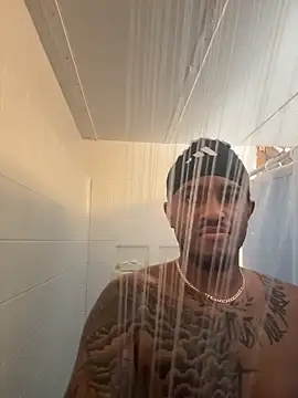 Snapshot of tyrek5051 chatting on November 8, 6:51 pm tyrek5051 online show from November 8, 6:51 pm