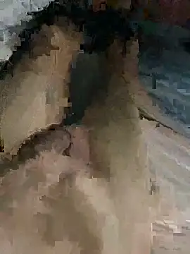 Snapshot of uuuuuyttttcf chatting on October 12, 12:53 am uuuuuyttttcf online show from October 12, 12:53 am