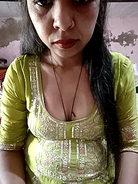 Paakhi-Singh online show from December 22, 6:10 am