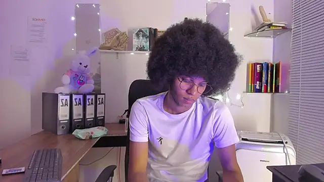 DEAMOL online show from January 10, 6:20 pm