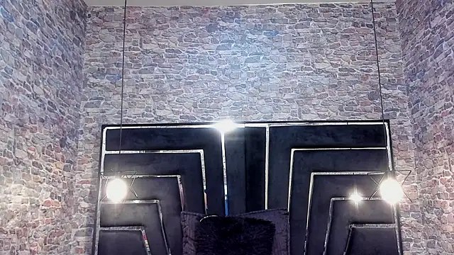 Snapshot of WILD_FIREE_ chatting on February 2, 8:07 pm WILD FIREE online show from February 2, 8:07 pm