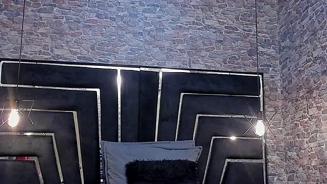 Snapshot of WILD_FIREE_ chatting on February 28, 8:10 pm WILD FIREE online show from February 28, 8:10 pm