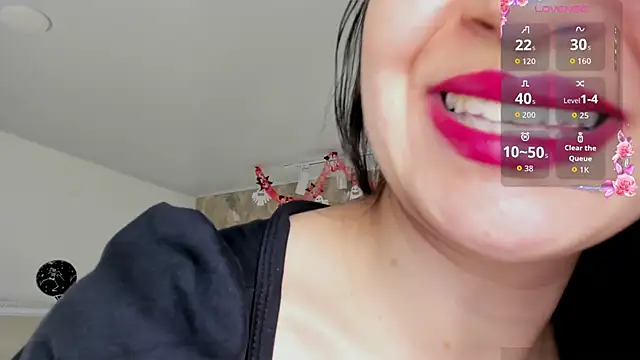 Snapshot of Saya_Amaretto1 chatting on October 30, 7:14 pm Saya Amaretto1 online show from October 30, 7:14 pm