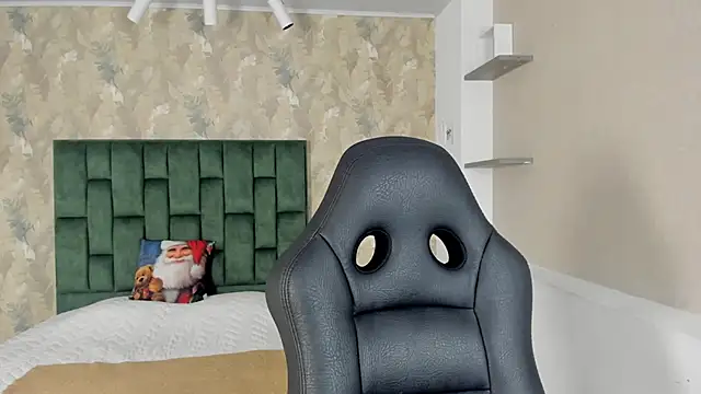 Snapshot of Saya_Amaretto1 chatting on December 4, 8:06 pm Saya Amaretto1 online show from December 4, 8:06 pm