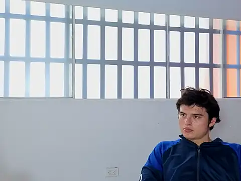 invincible200 online show from November 24, 2:39 pm