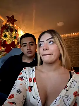 Snapshot of Melissa_coll chatting on December 3, 5:04 am Melissa coll online show from December 3, 5:04 am