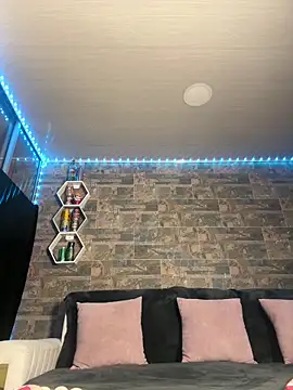 Snapshot of Melissa_coll chatting on February 10, 4:27 am Melissa coll online show from February 10, 4:27 am