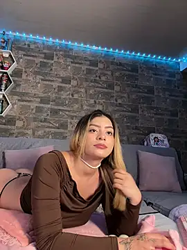 Snapshot of Melissa_coll chatting on February 17, 4:53 am Melissa coll online show from February 17, 4:53 am