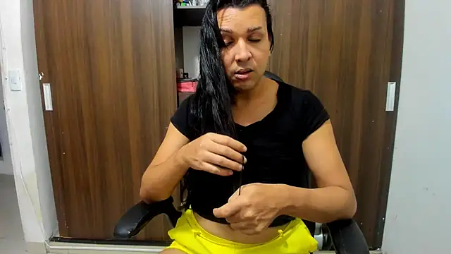 miss bigcockts online show from October 14, 5:19 am