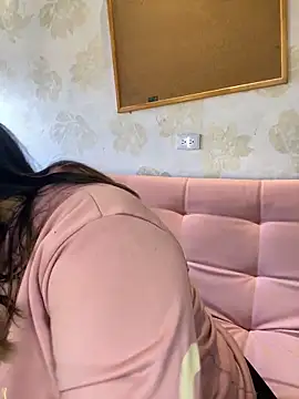 isabella horney  online show from February 9, 12:31 pm