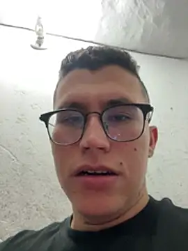 Kurtxxx22 online show from June 6, 5:45 am