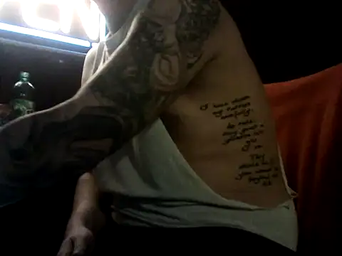 WyattL96 online show from April 26, 10:29 pm