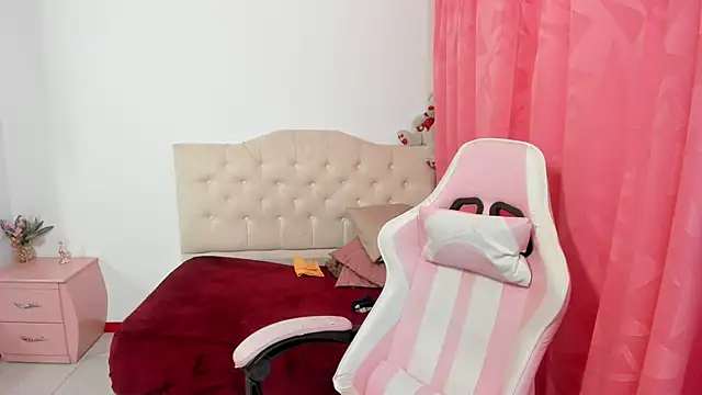 Snapshot of lailahdark chatting on September 25, 5:00 am lailahdark online show from September 25, 5:00 am